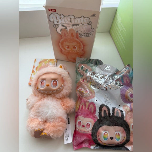 Pop Mart New Biginto Energy Labubu Happiness 100% authentic - Picture 1 of 8